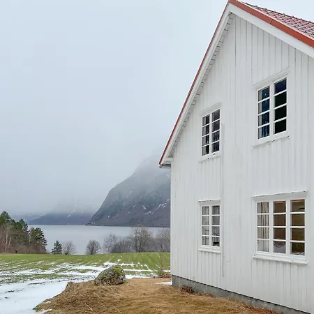 Gorgeous In Eikesdal - N28170 Verma